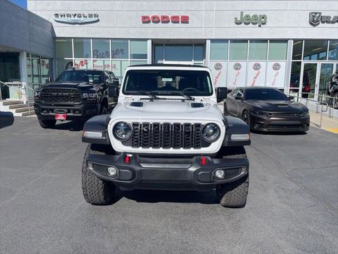 Certified 2024 Jeep Wrangler Unlimited Rubicon w/ Technology Group AWD/4WD image 2