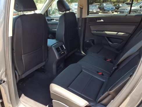 Certified 2023 Volkswagen Atlas SE FWD image 21