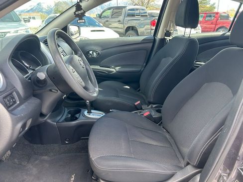 Used 2015 Nissan Versa SV FWD image 23