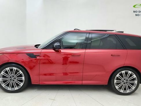 Used 2024 Land Rover Range Rover Sport Dynamic SE AWD/4WD image 3