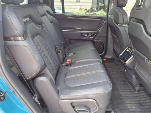Used 2024 Rivian R1S Adventure AWD/4WD image 15