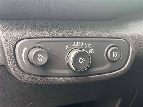 Used 2023 Chevrolet TrailBlazer LT image 19