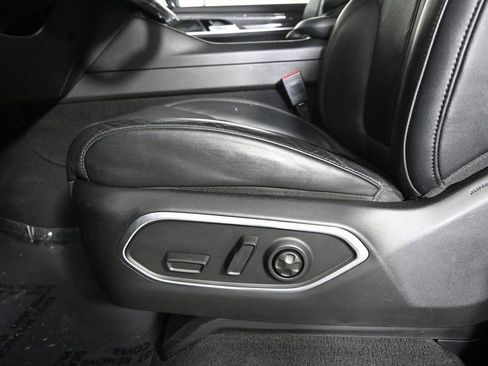 Used 2022 Jeep Wagoneer Series III image 23