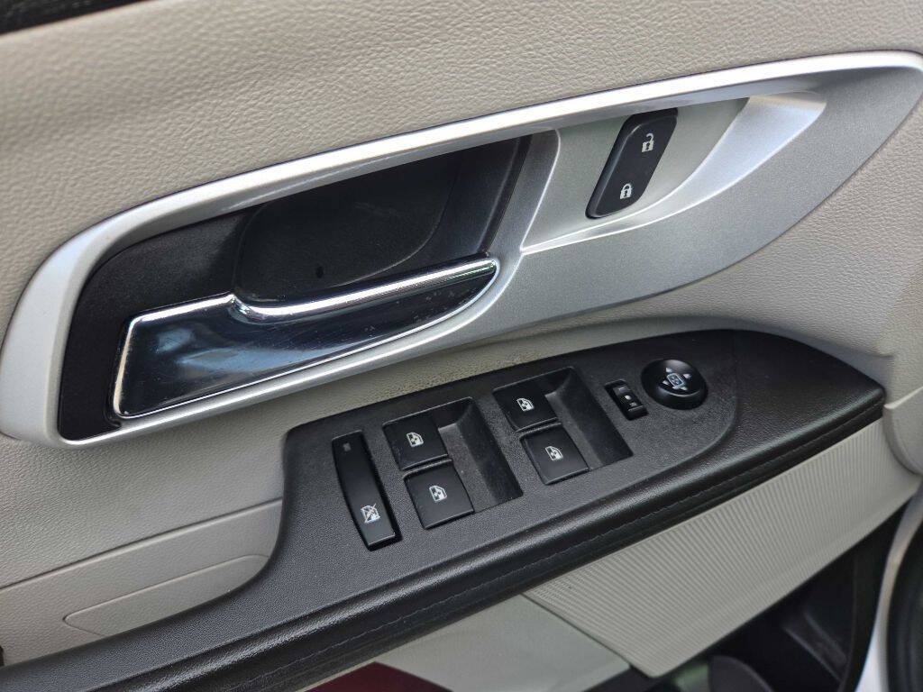Used 2013 Chevrolet Equinox LS FWD image 16