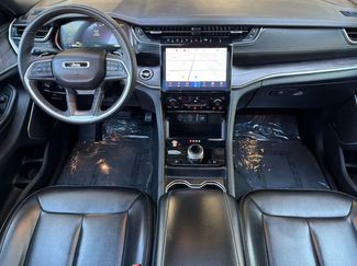 Used 2024 Jeep Grand Cherokee Limited 4xe AWD/4WD video 3
