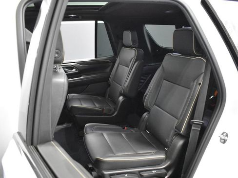 Used 2021 Chevrolet Tahoe Premier w/ Premium Package AWD/4WD image 37