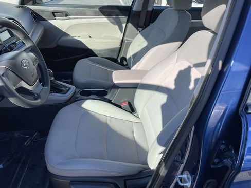 Used 2017 Hyundai Elantra SE image 27