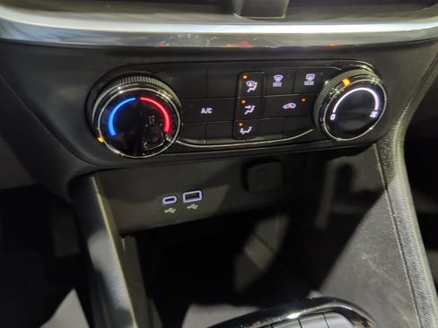 Certified 2024 Buick Encore GX Preferred image 21