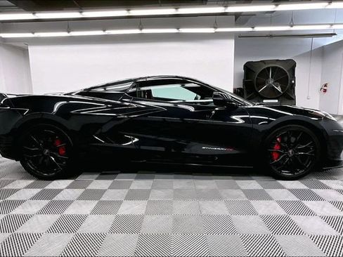 Used 2024 Chevrolet Corvette Stingray Premium Conv w/ Z51 Performance Package RWD image 15
