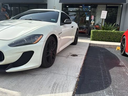 Used 2012 Maserati GranTurismo MC RWD image 2