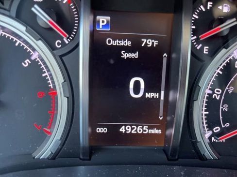 Used 2021 Toyota 4Runner Limited AWD/4WD image 16