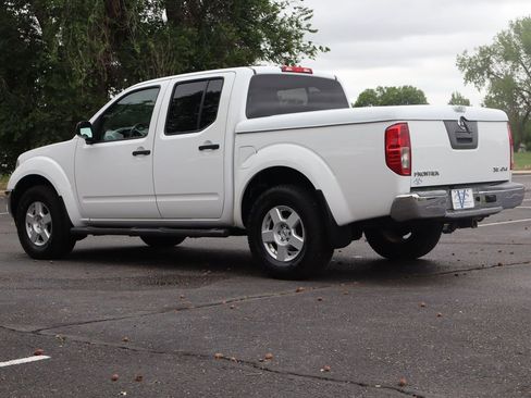 Used 2006 Nissan Frontier SE w/ (P01) Power Pkg AWD/4WD image 7