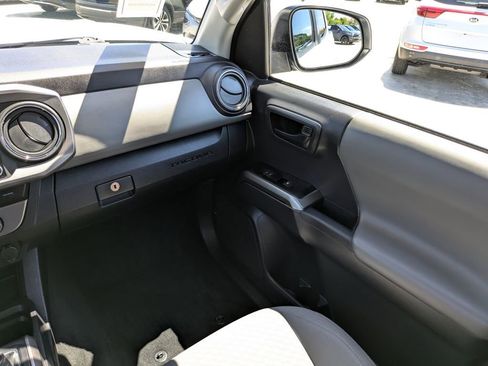 Used 2023 Toyota Tacoma SR5 w/ Technology Package AWD/4WD image 18