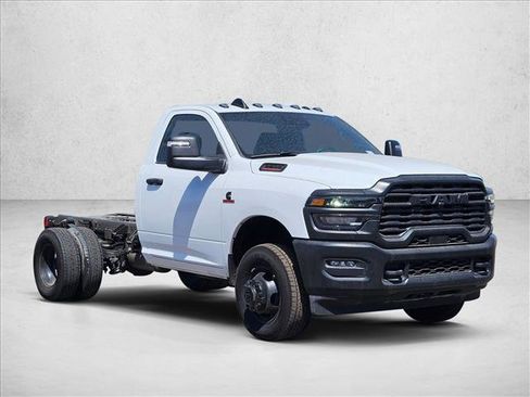 New 2025 RAM 3500 Tradesman AWD/4WD image 7