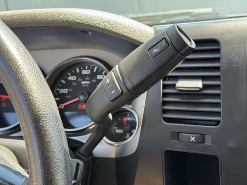 Used 2011 Chevrolet Silverado 2500 W/T RWD image 5