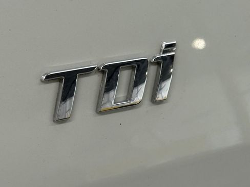 Used 2014 Volkswagen Beetle TDI image 13