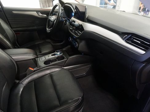 Used 2022 Ford Escape SEL w/ Technology Package image 29