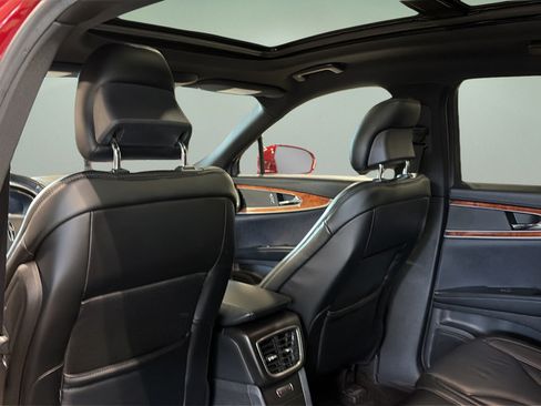 Used 2016 Lincoln MKX Reserve w/ Climate Package AWD/4WD image 16