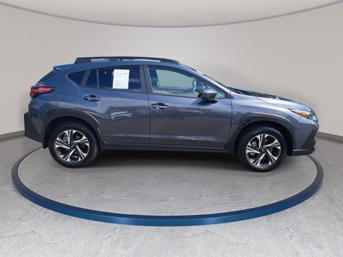 Used 2025 Subaru Crosstrek 2.5i Premium AWD/4WD image 4