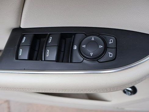 Used 2023 Buick Envision Preferred FWD image 36