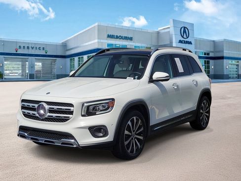 Used 2022 Mercedes-Benz GLB 250 image 3