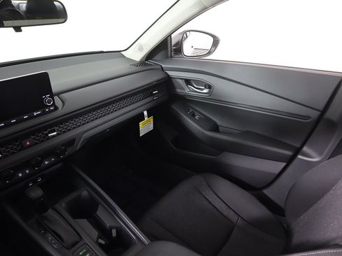 New 2025 Honda Accord SE image 24