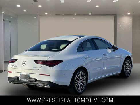 Used 2025 Mercedes-Benz CLA 250 4MATIC image 4