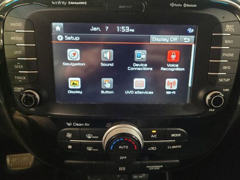 Used 2016 Kia Soul + w/ Audio Package image 25