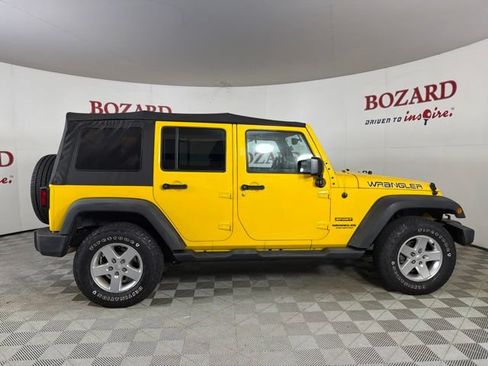 Used 2015 Jeep Wrangler Unlimited Sport w/ Quick Order Package 24S AWD/4WD image 9