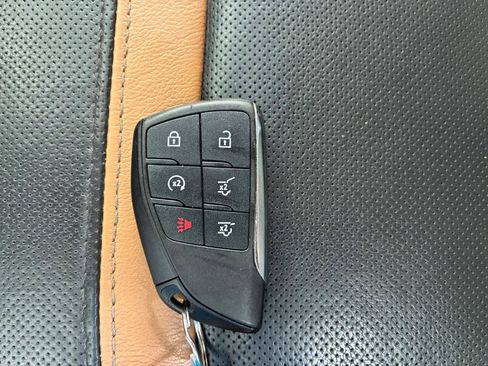 Used 2021 GMC Yukon AT4 w/ AT4 Premium Plus Package AWD/4WD image 38