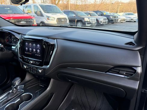 Used 2023 Chevrolet Traverse Premier w/ Redline Edition image 15
