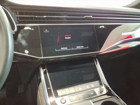 Used 2023 Audi Q7 3.0T Premium w/ Convenience Package image 12