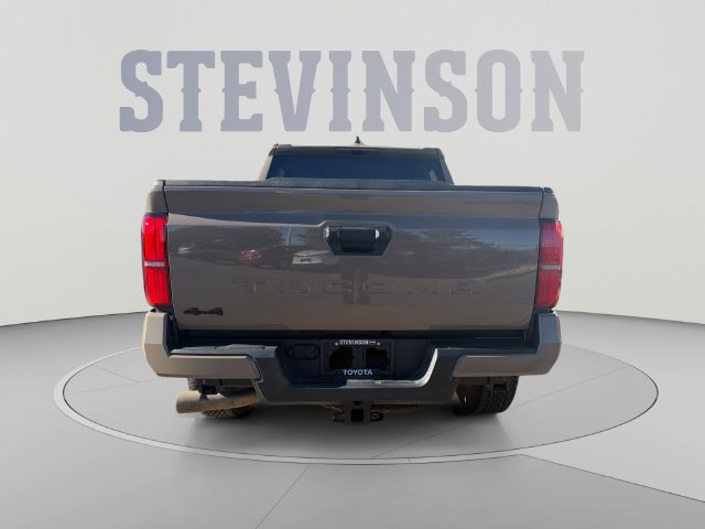 Used 2026 Toyota Tacoma TRD Off-Road AWD/4WD image 4