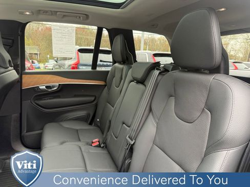 Certified 2024 Volvo XC90 B6 Plus AWD/4WD image 22