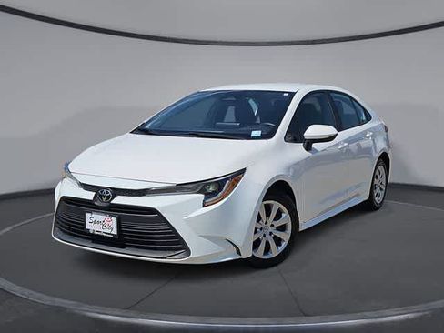 Used 2024 Toyota Corolla LE FWD image 1