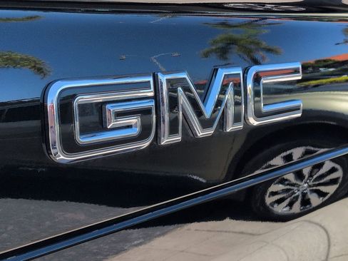 Certified 2025 GMC Sierra EV Denali AWD/4WD image 32