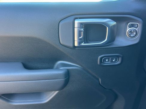 New 2026 Jeep Wrangler Unlimited Sport AWD/4WD image 11
