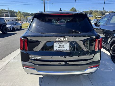 New 2025 Kia Sorento SX image 6
