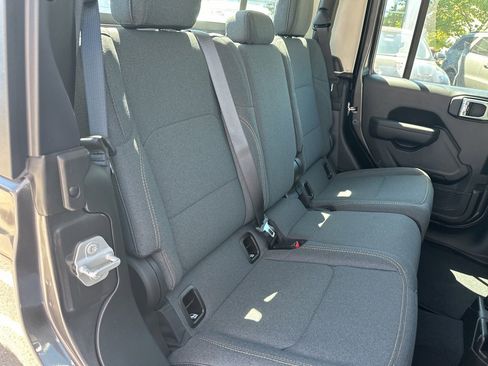 New 2025 Jeep Gladiator Sport image 51