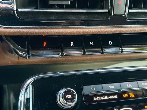 Used 2023 Lincoln Navigator Reserve image 16