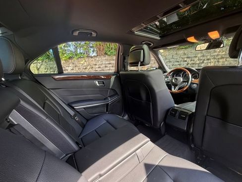 Used 2014 Mercedes-Benz E 350 4MATIC Sedan image 34