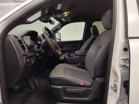 Used 2025 RAM 5500 Tradesman AWD/4WD image 5