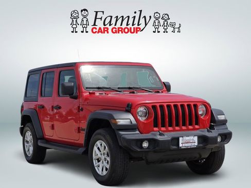 Used 2023 Jeep Wrangler Unlimited Sport AWD/4WD image 2