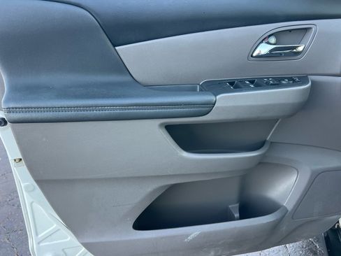 Used 2015 Honda Odyssey EX-L image 10