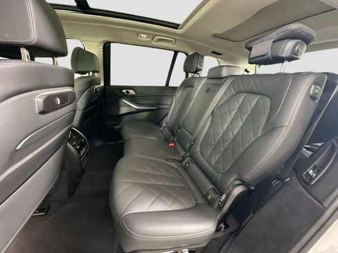 Certified 2024 BMW X7 xDrive40i image 27