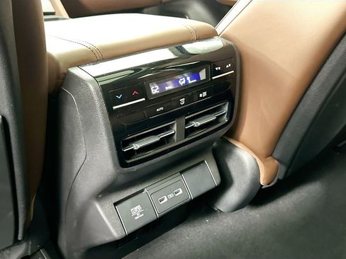 Used 2024 Acura MDX FWD w/ Technology Package image 26