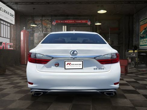 Used 2017 Lexus ES 350 FWD image 4