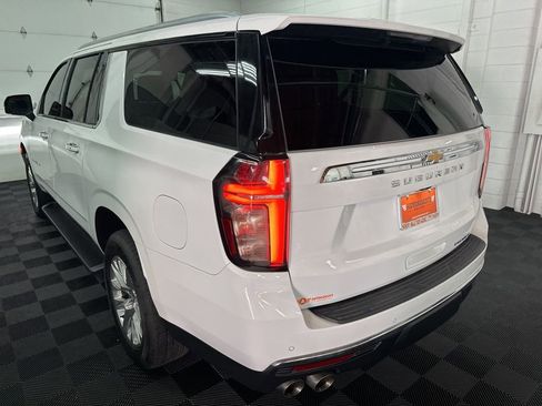 Used 2021 Chevrolet Suburban Premier w/ Premium Package image 7