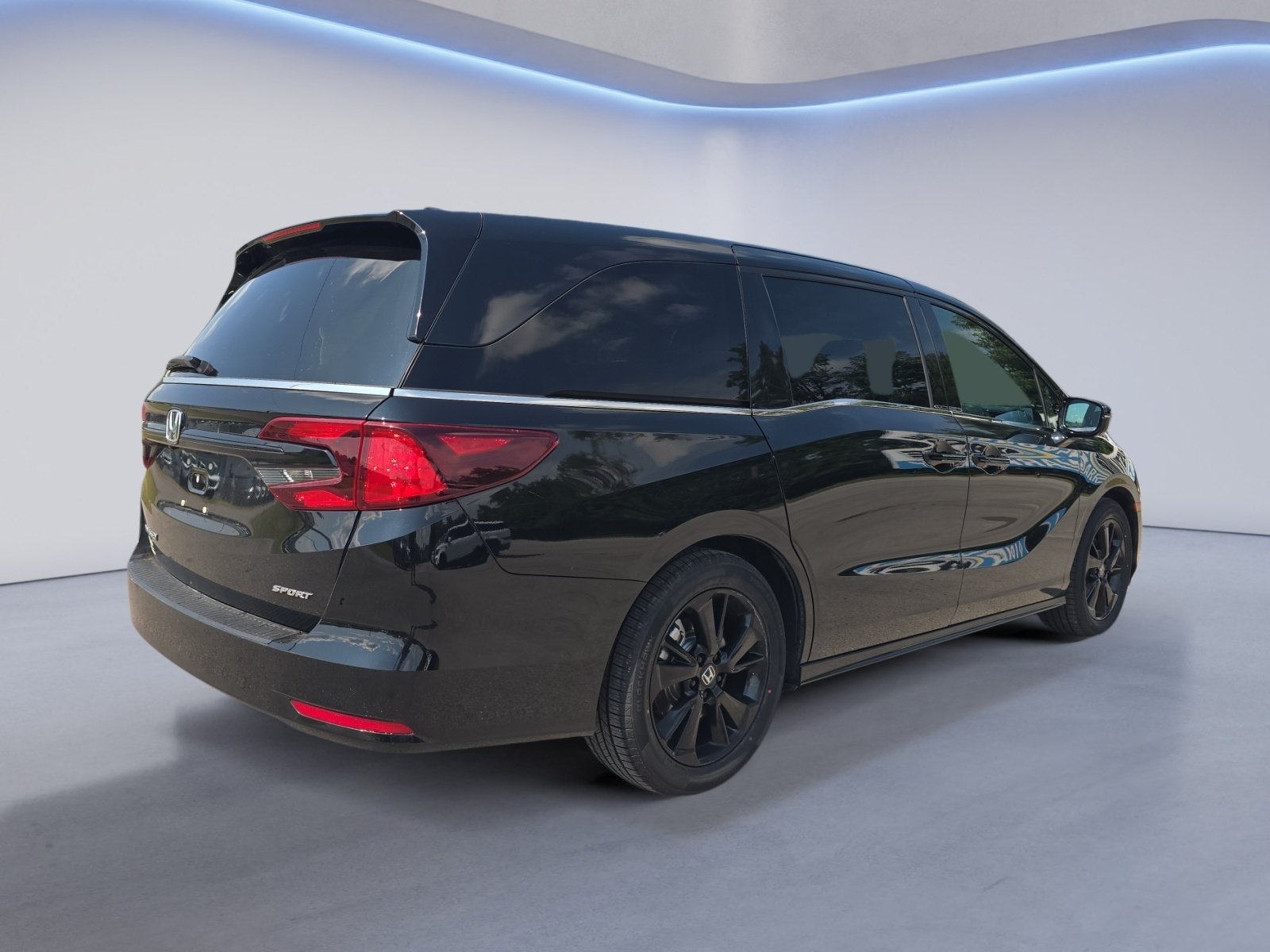 Used 2023 Honda Odyssey Sport image 6