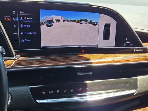Used 2023 Cadillac Escalade ESV Premium Luxury AWD/4WD image 20